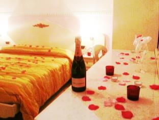 Naples Italy Deal Discount Code Agoda.com