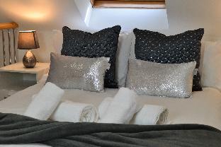 Cambridge United Kingdom Deal Discount Code Agoda.com