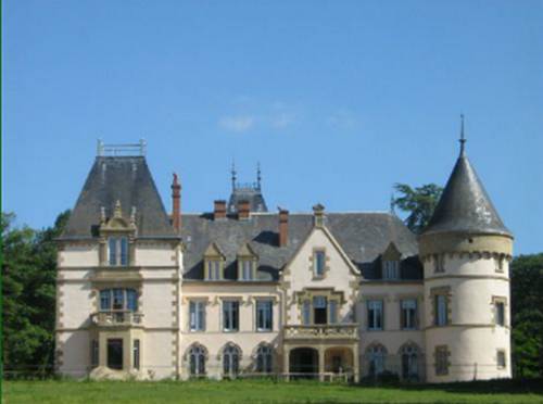 Loriges France Deal Discount Code Booking.com